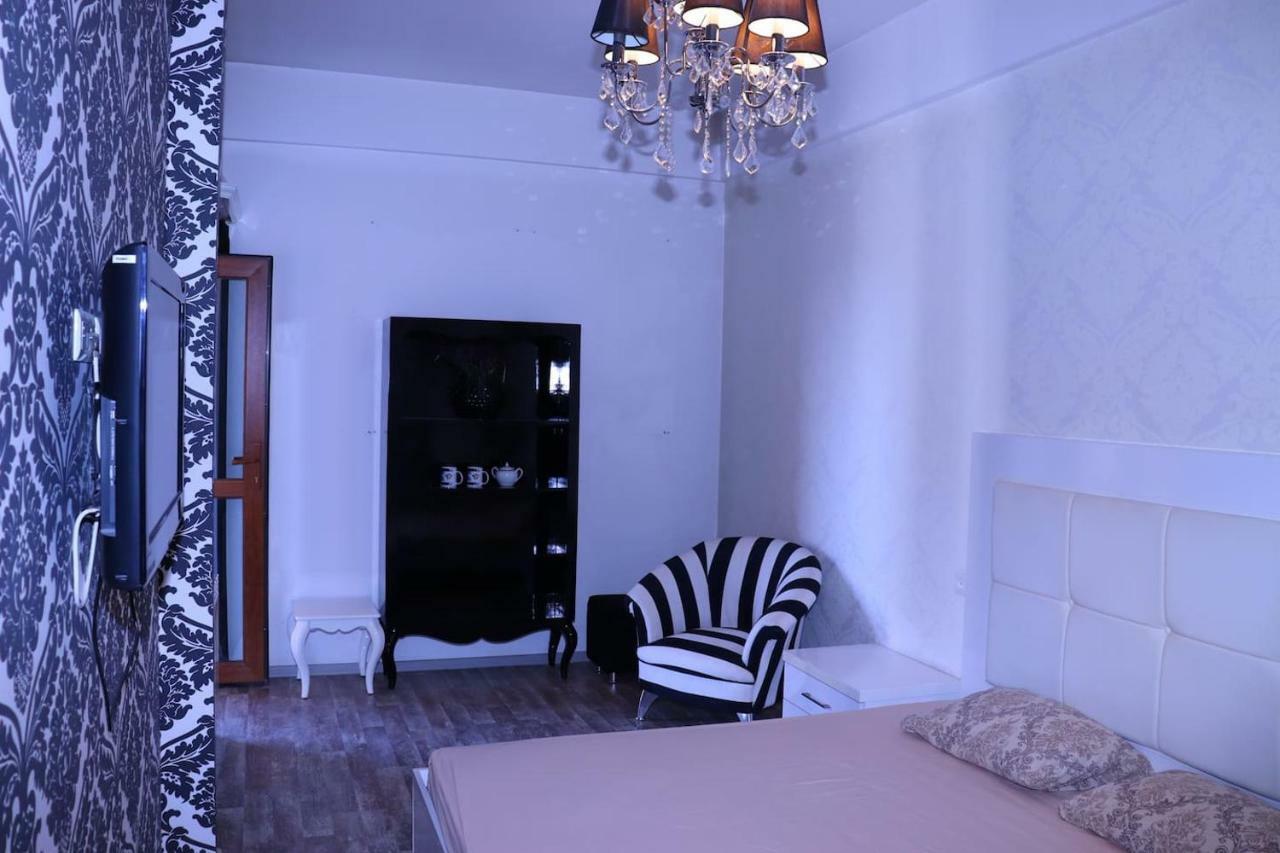 La Petite Maison Jerevan Eksteriør billede